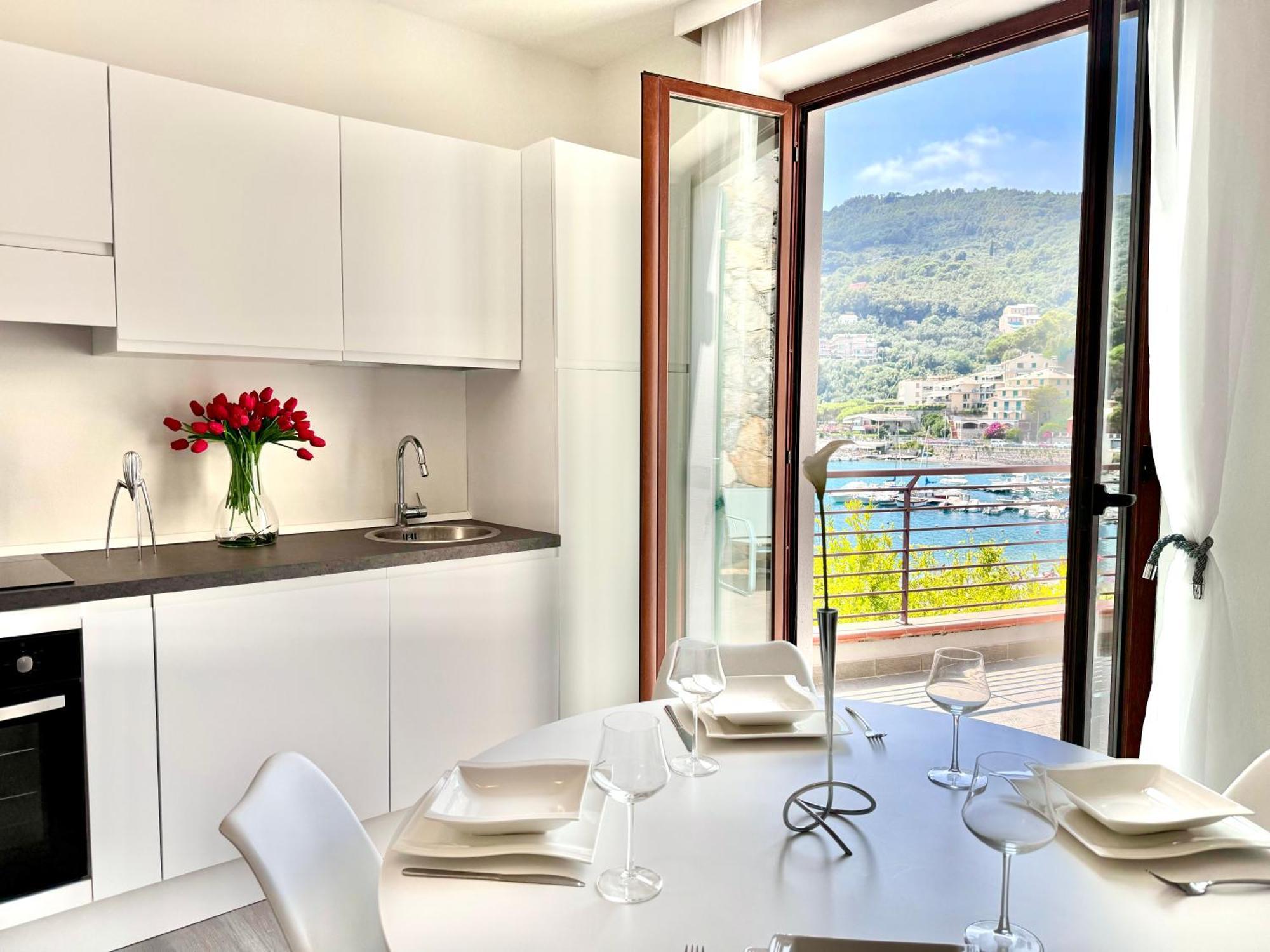Mirage Rooms & Apartments Porto Venere Kültér fotó